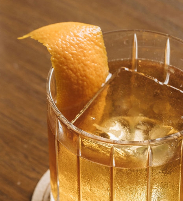 Whisky with Lemon Peels